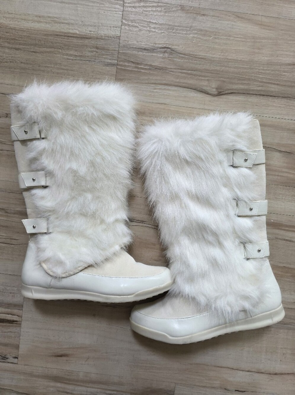 Vtg Baby Phat White Faux Fur Mid-Calf Winter Boots Y2K McBling 8.5M Apres - Picture 2 of 13